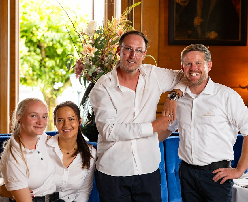 Das Serviceteam im Schloss Montfort